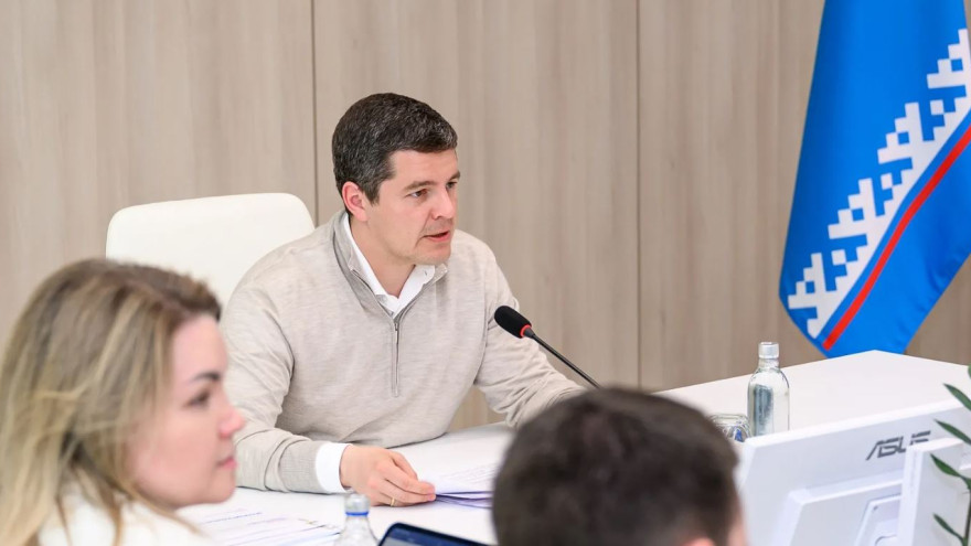 Дмитрий Артюхов провёл выездной Совет глав в Тазовском районе