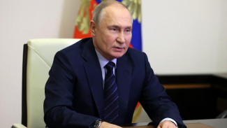 Владимир Путин провел совещание с Совбезом по развитию Севморпути