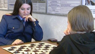 В следственном управлении СК России по ЯНАО прошел турнир по шашкам в честь Дня защиты детей