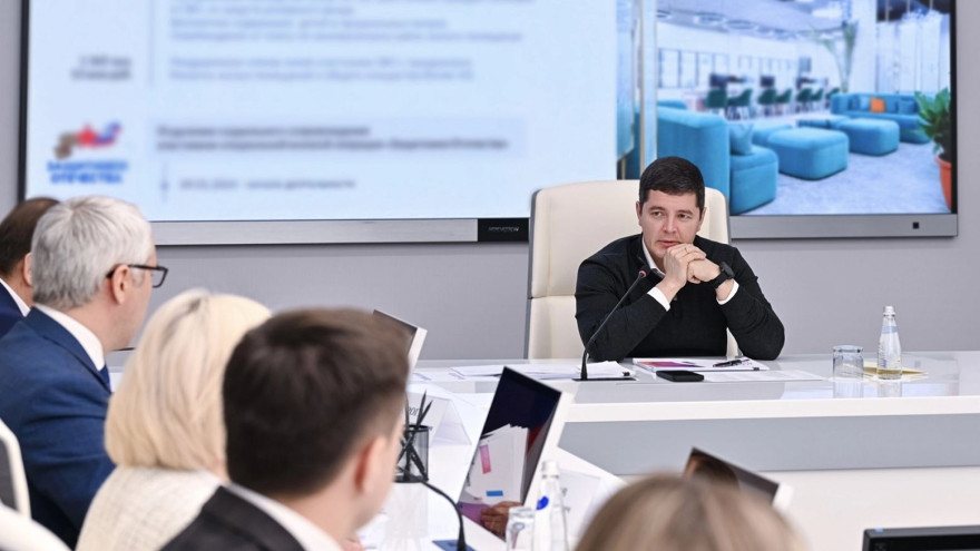 Дмитрий Артюхов обсудил планы по модернизации Ноябрьска с градоначальником Алексеем Романовым