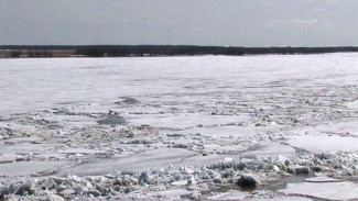 На Оби в районе Салехарда зафиксированы подвижки льда