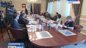 Программу «Сотрудничество» обсуждали Дмитрий Кобылкин и депутаты областной думы