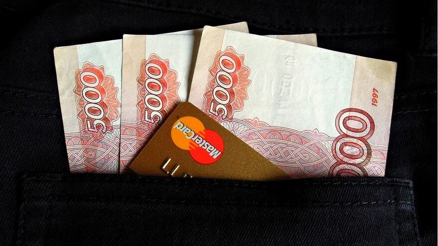 Доверчивый житель Нового Уренгоя перевел почти два миллиона рублей мошенникам