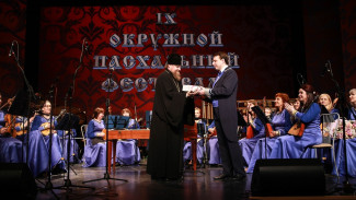 Шедевры духовной культуры: хор Сретенского монастыря выступил в Ноябрьске