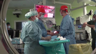 Уникальная техника для операций на мозге появилась в Тюменском нейрохирургическом центре
