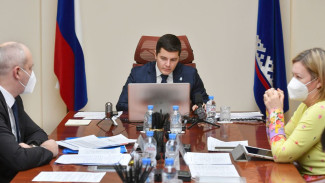 Губернатор Ямала поручил усилить контроль за оказанием медицинской помощи в праздничные дни