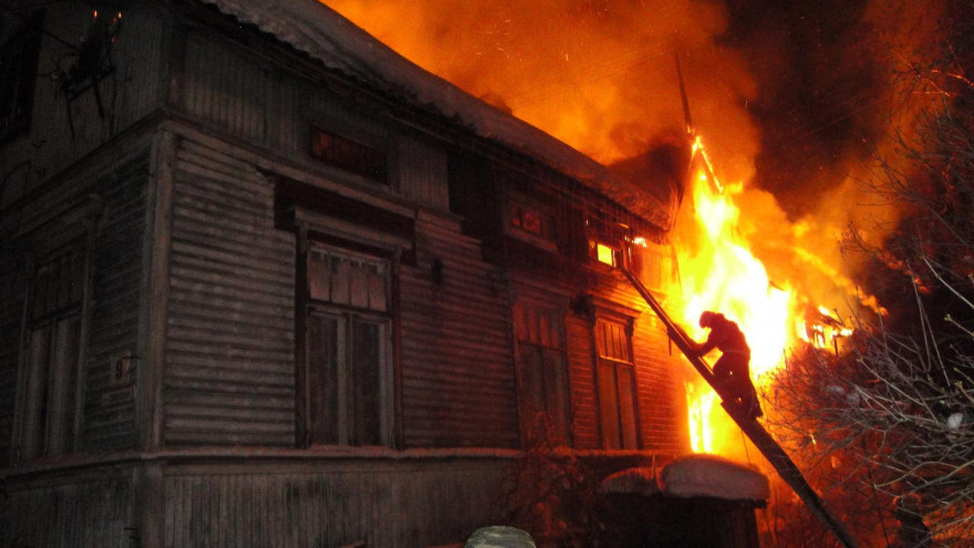 На Ямале прокуратура начала проверку после пожара в жилом многоквартирнике