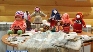 Жительница Красноселькупа знакомит селян с декоративно-прикладным искусством