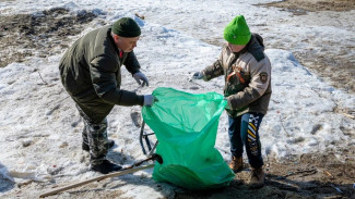 80 кубометров мусора собрали салехардцы с улиц города на Всероссийском субботнике