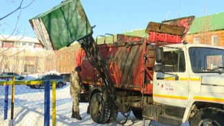 Салехардские мусорки показались активистам ОНФ подозрительно аккуратными