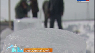 Ученые вблизи Хабаровска исследуют ледяные глыбы, способные разрушать берега и даже менять государственные границы