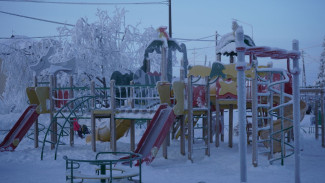 На Ямале ребенку, пострадавшему на детской площадке, выплатят 300 тысяч рублей