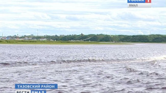 На Ямале утонул ребенок во время игры на лодках, привязанных к берегу