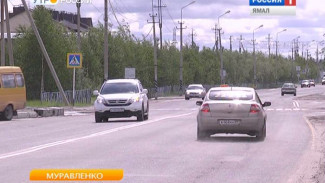 В Муравленко начали латать дорожные дыры