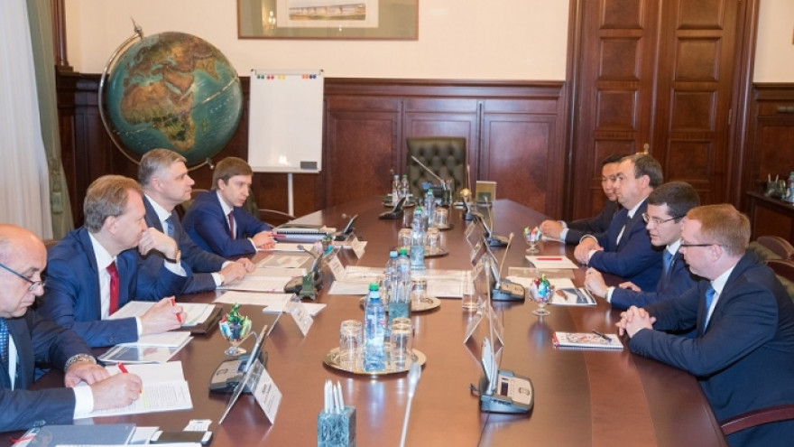 Глава ОАО «РЖД» и врио губернатора ЯНАО обсудили вопросы подготовки к реализации проекта Северного широтного хода