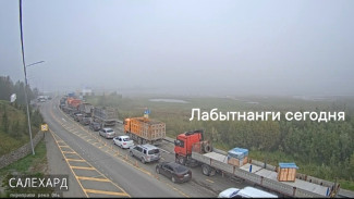 Непогода снова мешает движению паромов на Ямале
