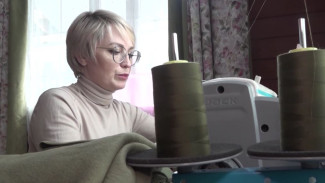 Жительницы Тюмени научились шить, чтобы помогать военнослужащим