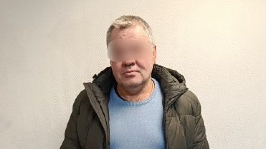 В аэропорту Нового Уренгоя вахтовика задержали за пьяный дебош 