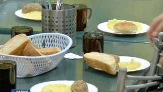 Взрослые Надыма оценили школьные обеды для детей