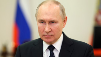Владимир Путин поручил спецслужбам держать под контролем места массового пребывания граждан