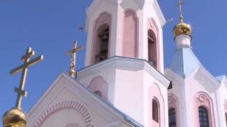 Крестный ход под колокольный звон: православные ямальцы отметили День Петра и Павла