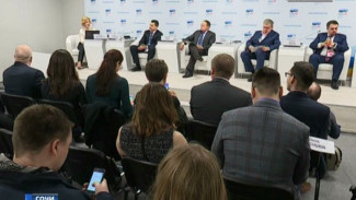 Когда сложнейшие вопросы решаются быстро. Чем Всероссийский инвестиционный форум в Сочи был выгоден Ямалу?