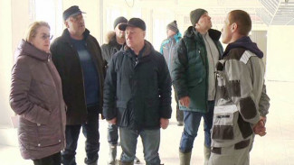 Глава Тазовского района посетил строящиеся объекты во время поездки по отдалённым сёлам