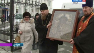 На Ямал доставят старинную икону святого Николая Чудотворца