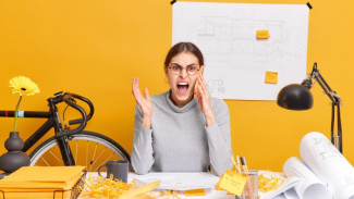 Ненависть в токсичном коллективе: что еще скрывается за фальшивым дружелюбием коллег