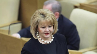 Депутат Госдумы Нина Останина заявила о недостаточном количестве женщин в политике 