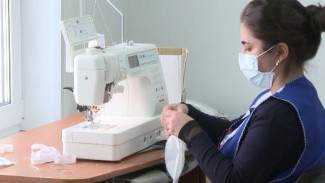 Коронавирус не пройдёт: в Пуровском районе начали шить многоразовые марлевые повязки