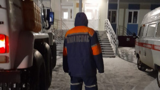 На Ямале спасатели эвакуировали роженицу в больницу 