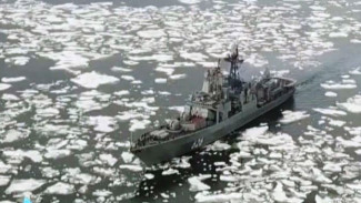 В Североморск с арктического похода вернулся отряд во главе с большим противолодочным кораблем «Вице-адмирал Кулаков»