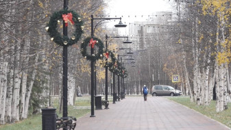 В Ноябрьске начали зажигать новогоднее волшебство