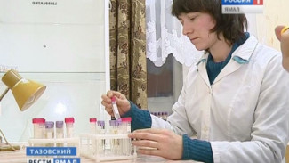 Жителей села Гыда исследуют медики из Новосибирска