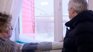 Вопрос - на личном контроле: глава Ноябрьска встретился с жильцами замерзающей новостройки
