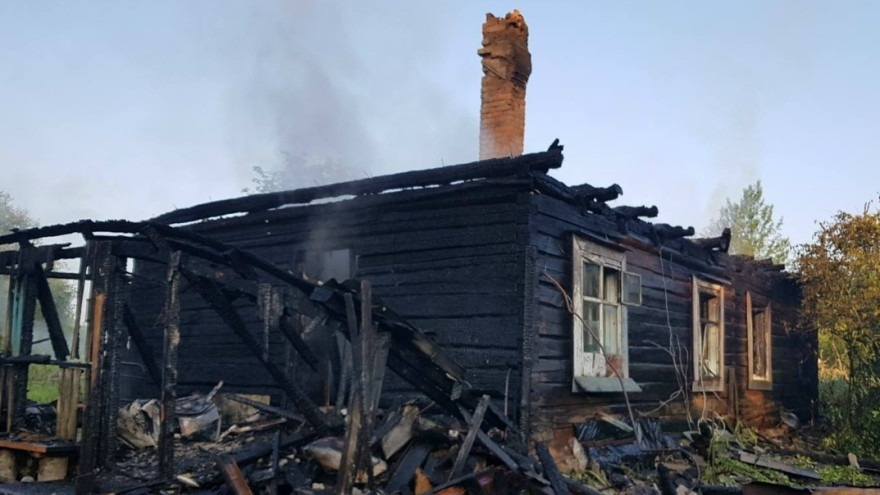 В Шурышкарском районе при пожаре погибли два человека