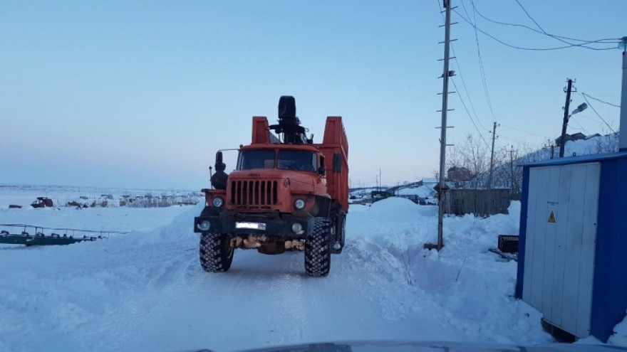 Незадачливый водитель Урала умудрился обесточить весь райцентр на Ямале