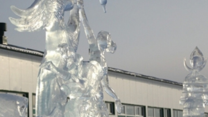 Ледяная «Айога» ямальских мастеров завоевала серебро на «Алтайской зимовке»