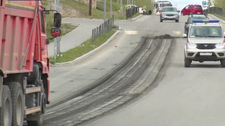 Современная техника и космические технологии: в Лабытнанги полным ходом идёт ремонт дорог
