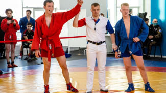 Продемонстрировали мастерство и борцовский характер: в Ноябрьске прошёл региональный турнир по самбо
