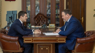 Дмитрий Артюхов и Антон Котяков обсудили демографию и рынок труда на Ямале