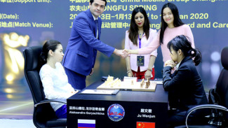 Александра Горячкина одержала победу в пятой партии матча с китайской шахматисткой