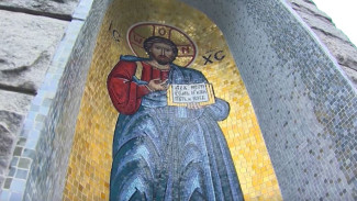 Во Владивостоке завершили работы над мозаичным панно на звоннице Успенского собора