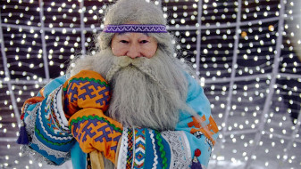 Дед Мороз шагает по Ямалу: арктический волшебник отправился в большое путешествие по округу