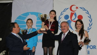 Ямальская «шахматная королева» Александра Горячкина стала Послом ГТО