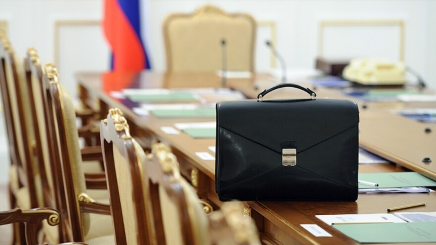 На Ямале планируют провести ротацию госслужащих