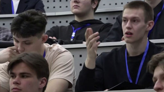 Больше чем чертежи: тюменских инженеров учат быть лидерами