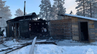 В Муравленко за прошедшие выходные два раза горел один и тот же дачный дом