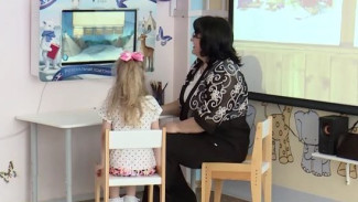 Новые возможности: в детском саду Ноябрьска появилась интерактивная 3D-библиотека